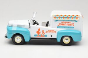 Ford F-1 Howard Johnson's Ice Cream Road Signature 1:18 92229 Metall — Bild 3 von 6