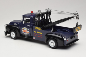 Ford F-100 Abschleppwagen Bob's Towing Welly 1:18 19834-W Metall — Bild 5 von 6