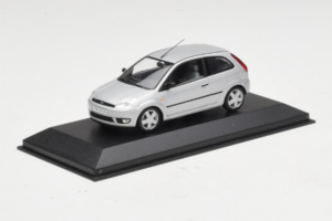 Ford Fiesta Mk5 2-Door Silber Minichamps 1:43 FIESTA003 Metall — Bild 2 von 4