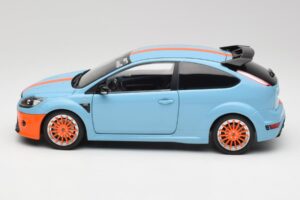 Ford Focus RS LM Classic Edition Gulf 1968 Ford GT40 Tribute Minichamps 1:18 100080068 Metall — Bild 4 von 8