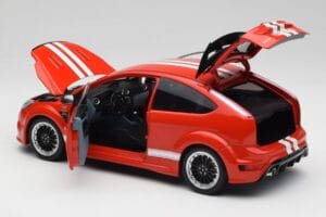 Ford Focus RS LM Classic Edition Race Red 1967 Ford Mk IV Tribute Minichamps 1:18 100080067 Metall — Bild 5 von 8