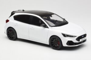 Ford Focus ST Mk4 Frozen Weiß MCG 1:18 MCG18453 Metall — Bild 4 von 6