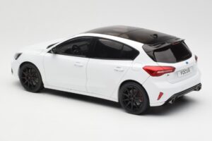 Ford Focus ST Mk4 Frozen Weiß MCG 1:18 MCG18453 Metall — Bild 5 von 6