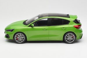 Ford Focus ST Mk4 Grün MCG 1:18 MCG18452 Metall — Bild 3 von 6