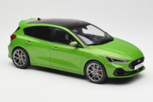Ford Focus ST Mk4 Grün MCG 1:18 MCG18452 Metall — Bild 4 von 6