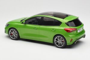 Ford Focus ST Mk4 Grün MCG 1:18 MCG18452 Metall — Bild 5 von 6