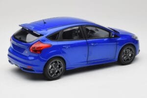 Ford Focus ST Mk2 Blue Metallic Minichamps 1:18 110082001 Metall — Bild 3 von 8