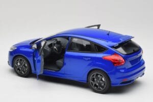 Ford Focus ST Mk2 Blue Metallic Minichamps 1:18 110082001 Metall — Bild 5 von 8
