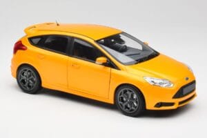 Ford Focus ST Mk2 Tangerine Scream Minichamps 1:18 110082005 Metall — Bild 6 von 8