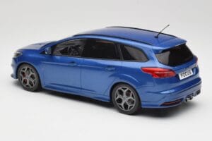 Ford Focus ST Turnier Mk3 Blau MCG 1:18 MCG18465 Metall — Bild 5 von 6