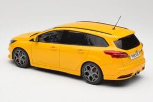 Ford Focus ST Turnier Mk3 Gelb MCG 1:18 MCG18464 Metall — Bild 5 von 6