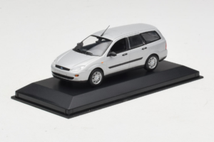 Ford Focus Mk1 Turnier Silber Minichamps 1:43 FOCUS004 Metall — Bild 2 von 5