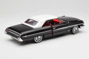 Ford Galaxie 500 Schwarz Sun Star 1:18 1442 Metall — Bild 3 von 8