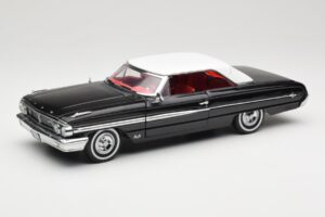 Ford Galaxie 500 Schwarz Sun Star 1:18 1442 Metall