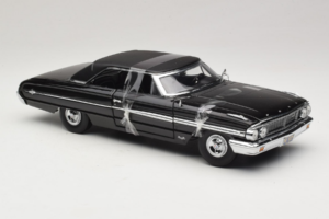 Ford Galaxie 500 Men in Black 3 Movie GreenLight 1:18 15301 Metall — Bild 4 von 6