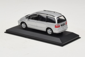 Ford Galaxy Mk2 Silber Minichamps 1:43 GALAXY001 Metall — Bild 3 von 4