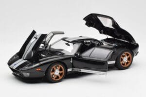 Ford GT Schwarz Mit Weißen Streifen AUTOart 1:18 73023 Metall — Bild 2 von 8