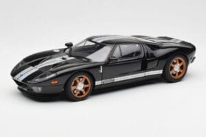 Ford GT Schwarz Mit Weißen Streifen AUTOart 1:18 73023 Metall