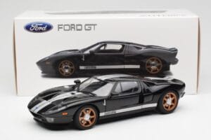 Ford GT Schwarz Mit Weißen Streifen AUTOart 1:18 73023 Metall — Bild 8 von 8