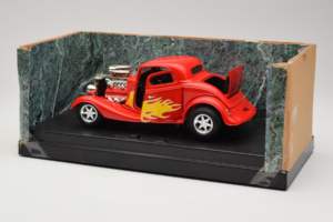 Ford High Tech Rot mit Flamme American Muscle 1:18 7726 Metall — Bild 3 von 4