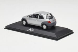 Ford Ka Mk1 Silbergrau Minichamps 1:43 130248 Metall — Bild 3 von 4