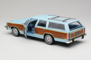 Ford LTD Country Squire Charlie's Angels Movie GreenLight 1:18 19066 Metall — Bild 5 von 8