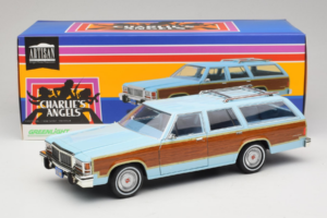 Ford LTD Country Squire Charlie's Angels Movie GreenLight 1:18 19066 Metall — Bild 8 von 8