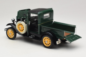 Ford Model A Pickup Valley Green Motor City 1:18 40003 Metall — Bild 5 von 8