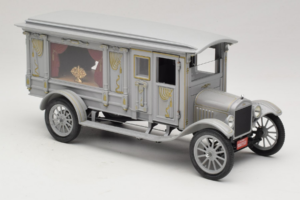 Ford Model T Ornate Carved Hearse Precision Miniatures 1:18 PMSC-07G Metall — Bild 6 von 8