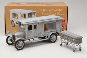 Ford Model T Ornate Carved Hearse Precision Miniatures 1:18 PMSC-07G Metall — Bild 8 von 8