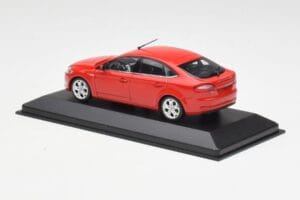 Ford Mondeo Mk4 Colorado Rot Minichamps 1:43 MONDEO001 Metall — Bild 3 von 4