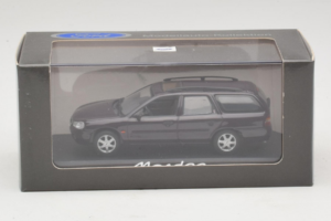 Ford Mondeo Mk1 Turnier Dark Blue Metallic Minichamps 1:43 43306312 Metall — Bild 4 von 4