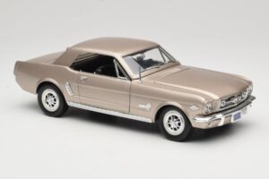 Ford Mustang 1964 1/2 Silber Mira 1:18 6127 Metall — Bild 6 von 8