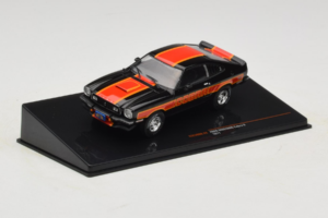 Ford Mustang Cobra II Schwarz IXO 1:43 CLC599N Metall — Bild 2 von 4