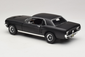 Ford Mustang Creed Movie GreenLight 1:18 13611 Metall — Bild 7 von 8