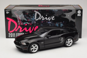 Ford Mustang GT Schwarz Drive Movie GreenLight 1:18 13609 Metall — Bild 8 von 8