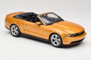 Ford Mustang GT S197 Cabriolet Gold Maisto 1:18 31158 Metall — Bild 5 von 7