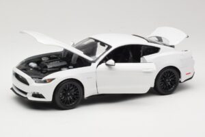 Ford Mustang GT S550 Weiß Maisto 1:18 31197 Metall — Bild 2 von 8