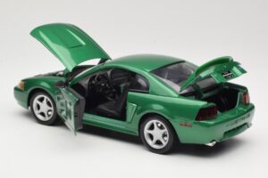 Ford Mustang GT SN95 Grün Maisto 1:18 50326 Metall — Bild 5 von 8