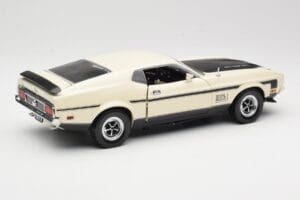 Ford Mustang Mach 1 Weiß Sun Star 1:18 3602 Metall — Bild 3 von 8