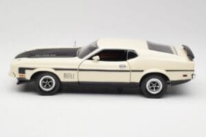 Ford Mustang Mach 1 Weiß Sun Star 1:18 3602 Metall — Bild 4 von 8