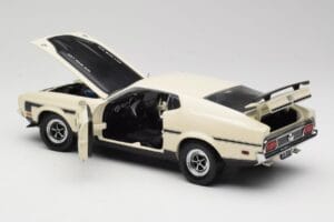Ford Mustang Mach 1 Weiß Sun Star 1:18 3602 Metall — Bild 5 von 8