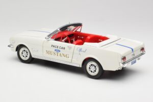 Ford Mustang Pace Car Wimbledon White Solido 1:18 81578 Metall — Bild 7 von 8