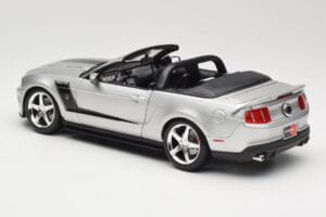 Ford Mustang S197 Roush 427R Cabriolet Silber Maisto 1:18 31669 Metall — Bild 7 von 8