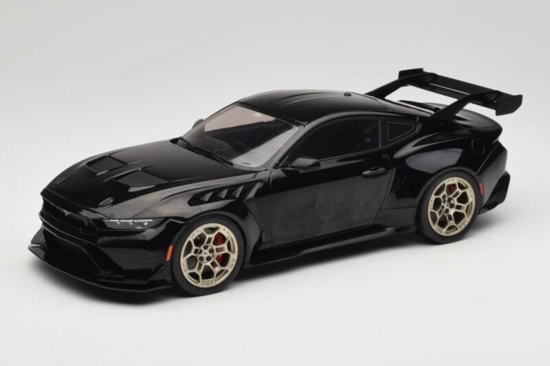Ford Mustang S650 GTD Schwarz IXO 1:18 MCG18578 Metall