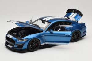 Ford Mustang Shelby GT500 S550 Atlas Blue Metallic IXO 1:18 18RDC244-FO Metall — Bild 2 von 8