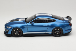 Ford Mustang Shelby GT500 S550 Atlas Blue Metallic IXO 1:18 18RDC244-FO Metall — Bild 4 von 8