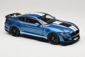 Ford Mustang Shelby GT500 S550 Atlas Blue Metallic IXO 1:18 18RDC244-FO Metall — Bild 6 von 8