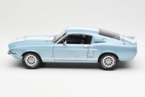 Ford Mustang Shelby GT500 Hellblau Metallic Mit Weißen Streifen AUTOart 1:18 72907 Metall — Bild 4 von 8