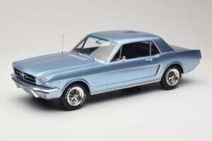 Ford Mustang V8 Hardtop Pony GT Silver Blue GT Spirit 1:12 G089 Resin